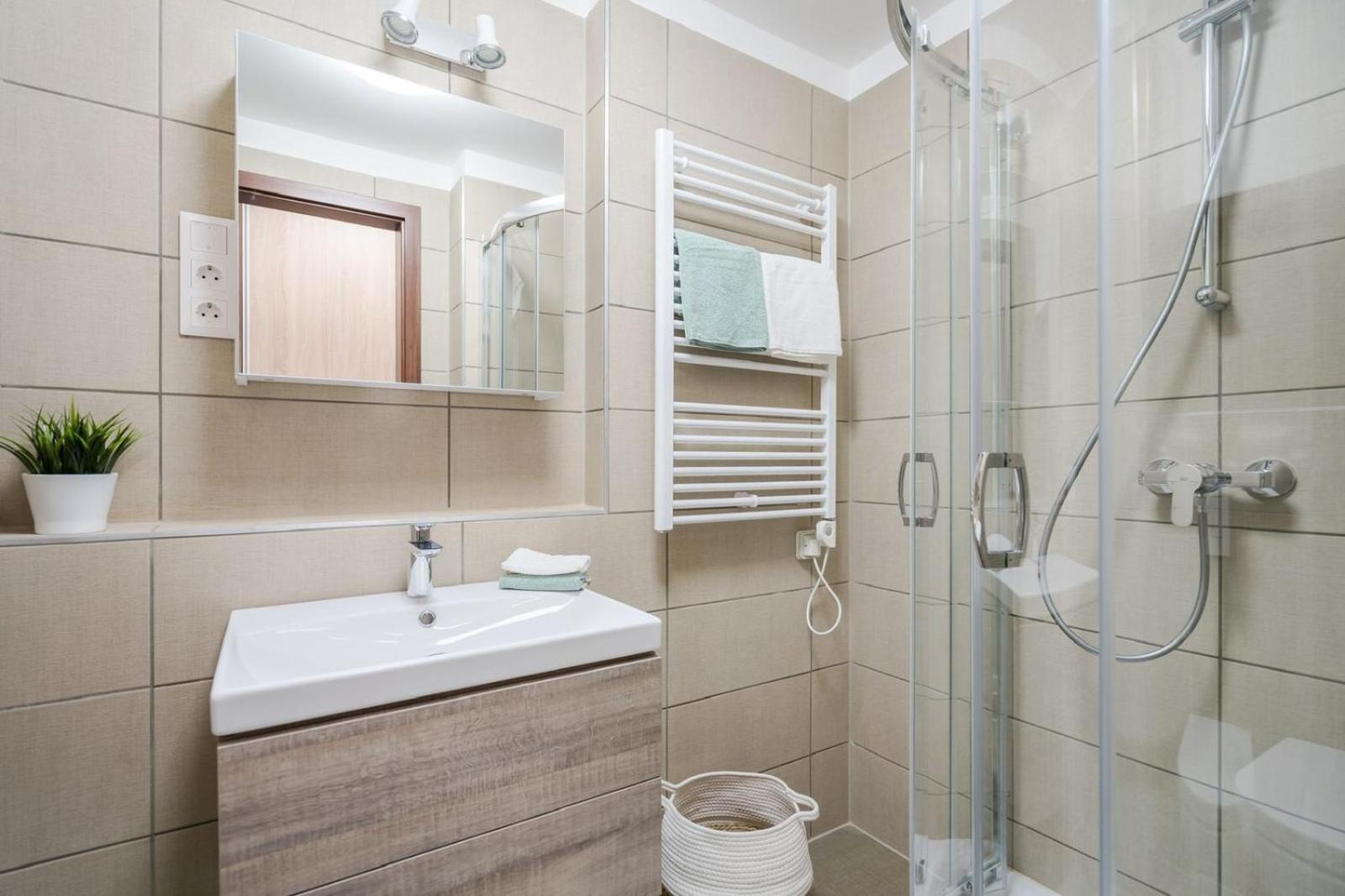 Comfort Court Apartment - Free Parking, Balcony Budapest Exterior photo