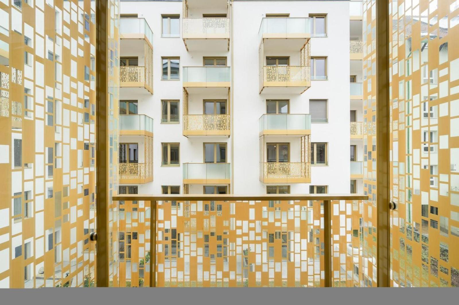 Comfort Court Apartment - Free Parking, Balcony Budapest Exterior photo